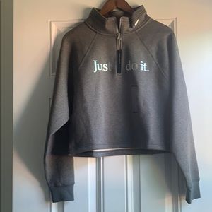 Nike Women’s Funnel-Neck 1/2-Zip Top Sportswear